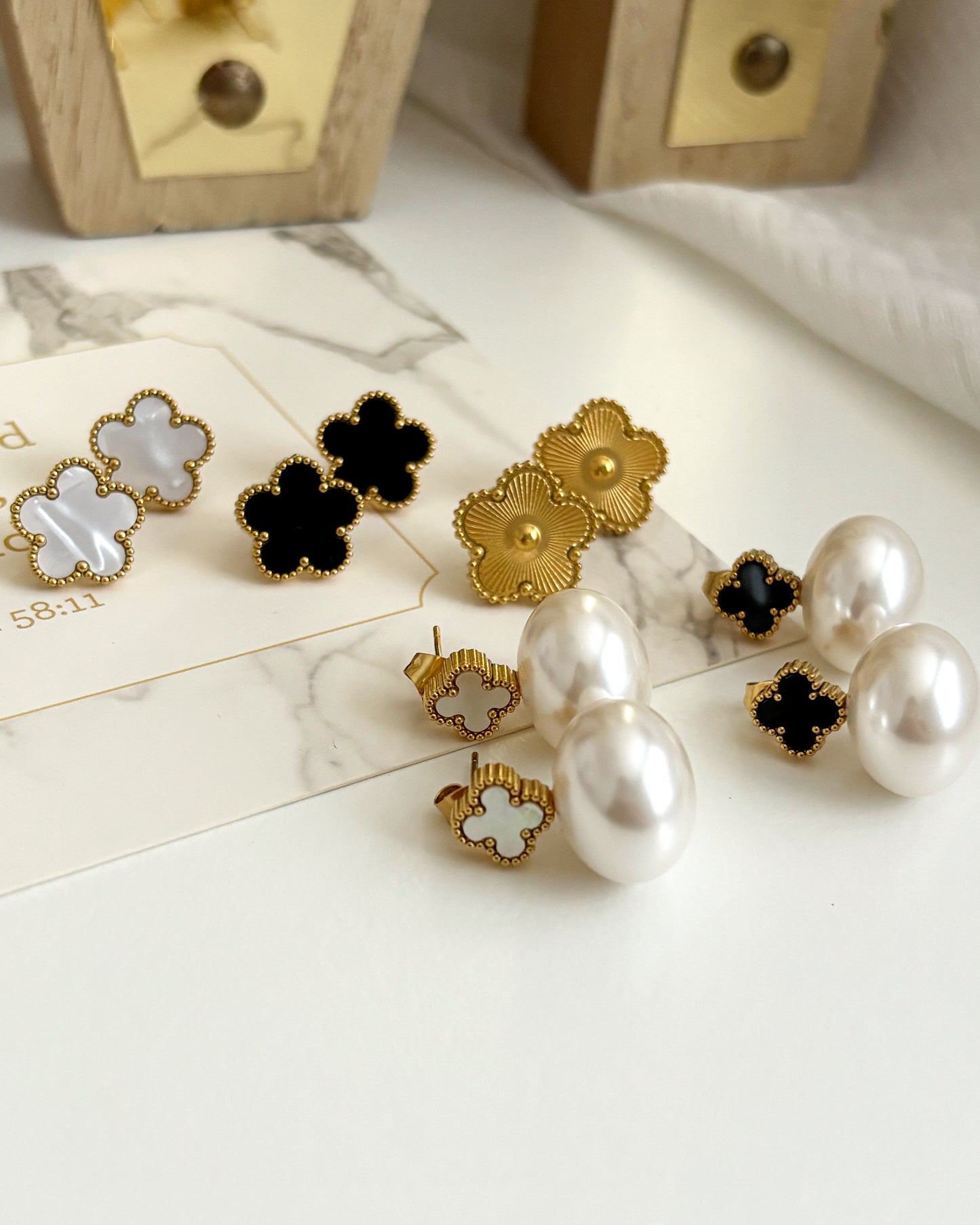 CLOVER EARRINGS